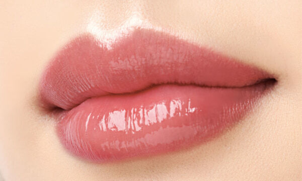 セザンヌに美容液ティントリップ＆ノーズシャドウにも使えるアイブロウパウダーが登場