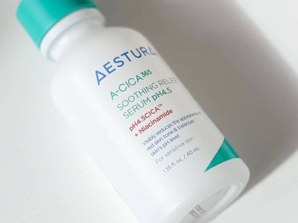 私のMVP美容液はこれ。エストラ「エイシカ365 トラブルリリーフセラムpH4.5」がゆらぎ肌に終止符を