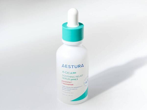 私のMVP美容液はこれ。エストラ「エイシカ365 トラブルリリーフセラムpH4.5」がゆらぎ肌に終止符を