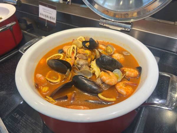 現在予約受付中！　シェラトン・グランデ・トーキョーベイ・ホテルのクリスマスケーキ&#038;ビュッフェを試食してきた