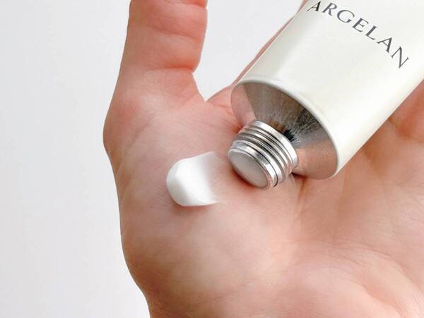 【マツキヨココカラ】オリジナルブランド・アルジェランの「ハンドセラムクリーム」。100%精油の極上アロマにうっとり