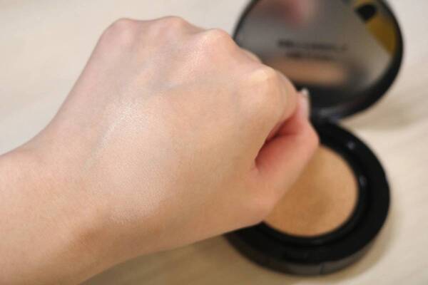 SHIRORUから初のベースメイクアイテムが登場！　素肌以上の素肌感を演出。おすすめの使い方は？