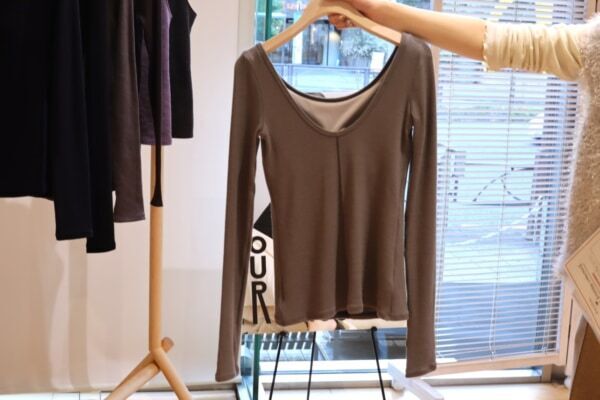 ワコール2025年ホリデーコレクションが登場。心華やぐご褒美ランジェリーと美シルエットをかなえるカップ付インナーに注目！　