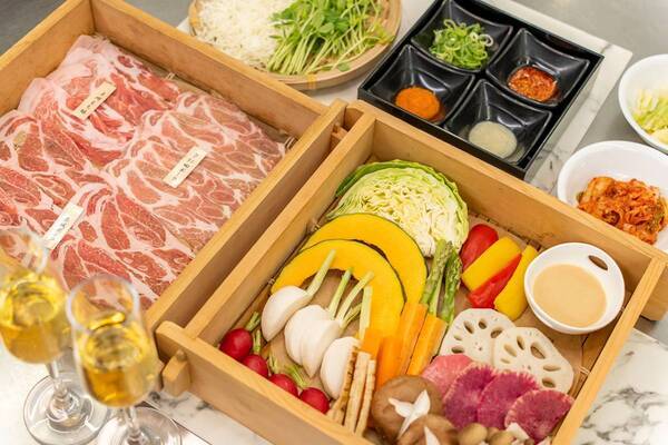 絶景ジェットバスも。別荘のような極上ヴィラで癒やしのクリスマス女子旅を楽しんでみた