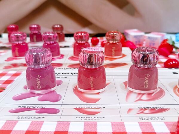 ロフトが2025年ベストコスメを発表！　今年を代表するコスメTOP5は？