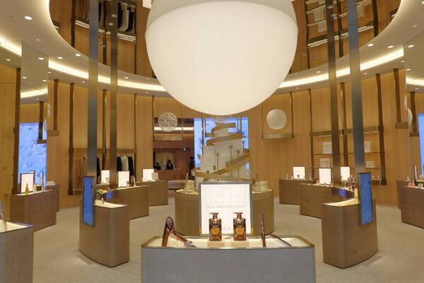 1本5,400円の「ReFa WATER」って？　ReFaブランド史上最大となる旗艦店「ReFa GINZA」に行ってきた