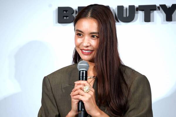 “タキマキ”滝沢眞規子プロデュース「ADDITTLE BEAUTY」デビュー。フェイスマスク2種と拭き取り化粧水シートが登場