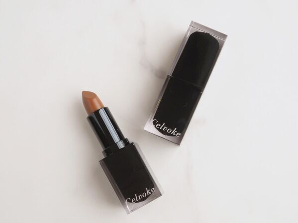 レアなツヤ感とスタイリッシュなカラーにときめく。セルヴォーク新リップラインを全色レビュー