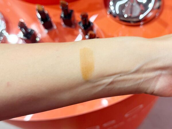 レアなツヤ感とスタイリッシュなカラーにときめく。セルヴォーク新リップラインを全色レビュー