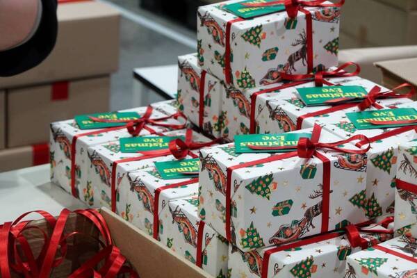 なぜLUSHは「非効率」を選ぶのか？　大切な人に贈りたくなる“ハンドメイド”へのこだわり