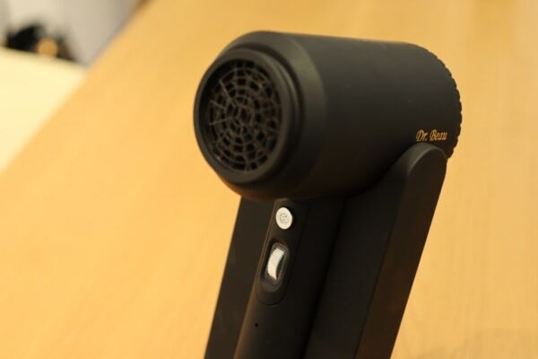 洗顔・目元ケアも電動で時短！　KALOS BEAUTY TECHNOLOGYから注目の美容家電3つをピックアップ