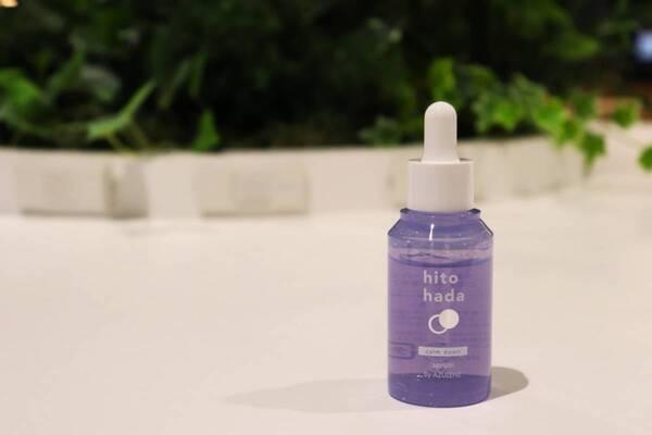肌に寄り添う青のスキンケアで年末を乗り越える！　とことん肌に優しい処方にこだわった「hitohada」シリーズをレビュー
