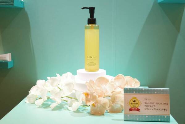 「@cosme ベストコスメアワード 2025」総合大賞はアテニアのクレンジングオイル！　2年連続1位の理由は？