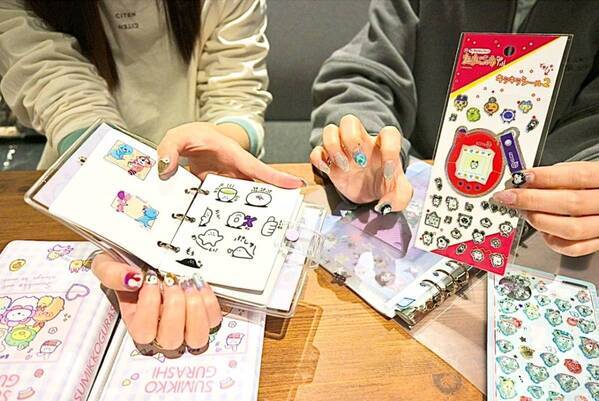 大人もハマるシール集めの魅力って？　シールならではの「お悩み」もプロが解決！