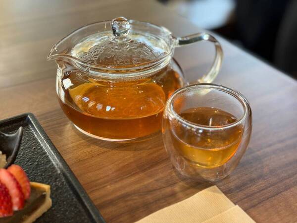 心ほどける冬のご褒美！　「和紅茶×いちご」が彩る至福のアフタヌーンティーに行ってきた