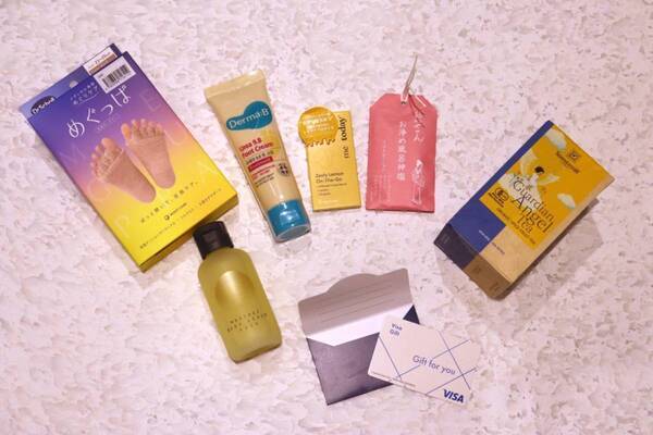 予算3,000円で本気のプレゼント交換。アラサー女子4人の選んだ物がリアルすぎた