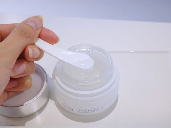 「タカミ」ブランド初の薬用美白美容液がデビュー！　澄み渡る輝きに満ちた肌へ