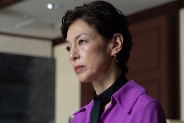 不倫スキャンダルに隠された大きな事件……週刊誌記者・川口春奈“奏”が芸能界の裏の一面を暴く!?【スキャンダルイブレビュー／3～4話】