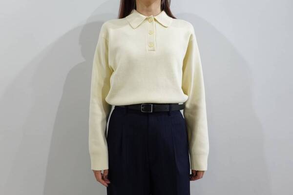 春先まで大活躍！　ユニクロの新作ニットが主役のオフィスコーデ3選