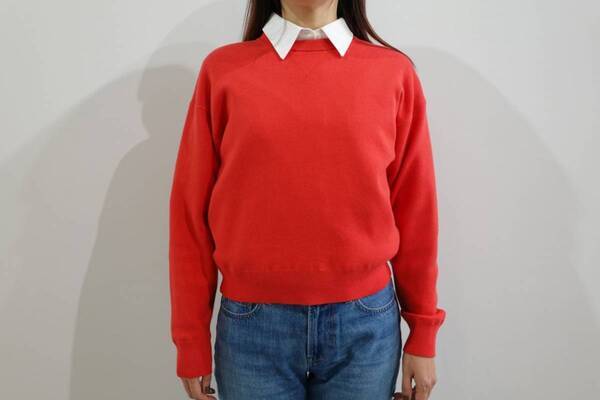 春先まで大活躍！　ユニクロの新作ニットが主役のオフィスコーデ3選