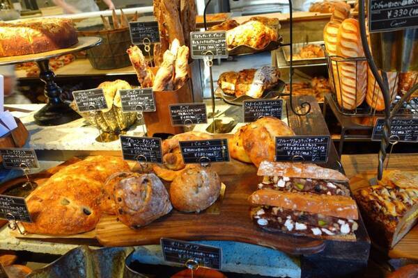 パンを“選んでもらえる”新体験。東急大井町線九品仏『Comme’N TOKYO』の人気TOP5を実食＆店舗潜入してみた