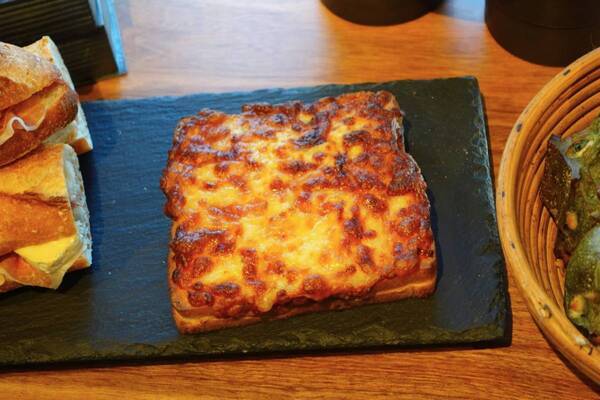 パンを“選んでもらえる”新体験。東急大井町線九品仏『Comme’N TOKYO』の人気TOP5を実食＆店舗潜入してみた