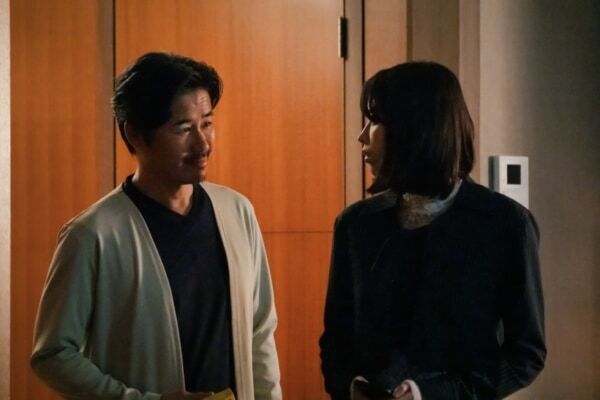 柴咲コウ“咲”と川口春奈“奏”が芸能界の裏側に一石を投じる！　大物俳優の性加害をめぐる闘いがついに決着へ【スキャンダルイブレビュー／5～6話】