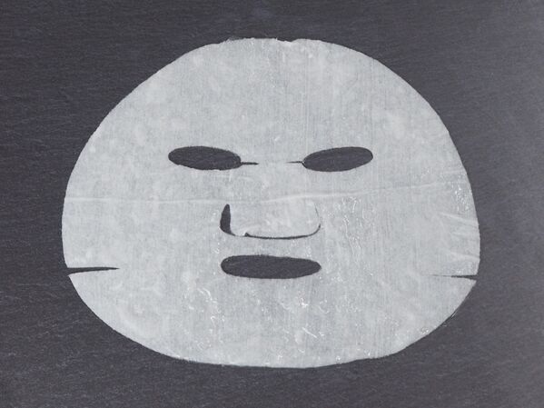 乾燥やくすみ、エイジングサインが気になる冬の肌悩みに。コスメオタクが選ぶ“冬のシートマスク”18選