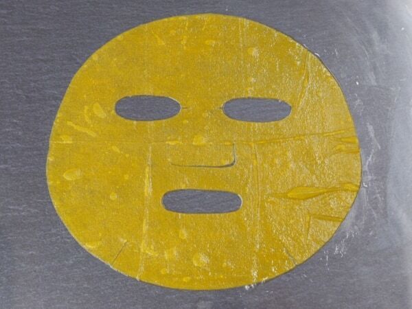 乾燥やくすみ、エイジングサインが気になる冬の肌悩みに。コスメオタクが選ぶ“冬のシートマスク”18選