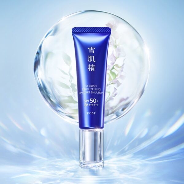雪肌精から、乳液・日やけ止め・化粧下地の3役を叶える日中用美白UV乳液が登場！
