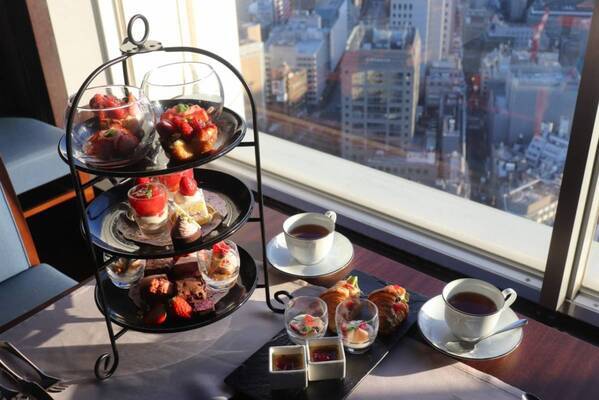 地上150mでいちごを堪能♡　東京ドームホテルで楽しむ”大人リッチ”な「ストロベリーアフタヌーンティー」