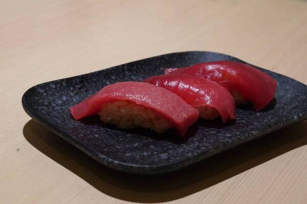 新年のモチベ上げは、やっぱりお寿司！　回転寿司みさき『絶品本まぐろ尽くし』フェアで解体ショーととろける本まぐろを堪能