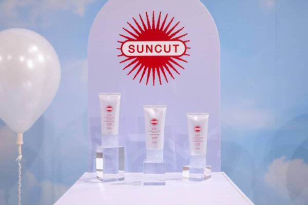 サンカット®から軽い・ノンケミ・高SPF日やけ止め「無重力感UVエッセンス」新発売