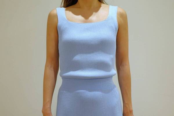 軽やかでしゃれ見え抜群。UNIQLO : C春夏のおすすめオフィスコーデ4選