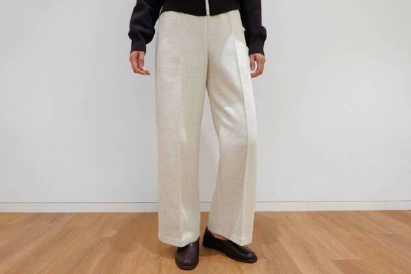 軽やかでしゃれ見え抜群。UNIQLO : C春夏のおすすめオフィスコーデ4選