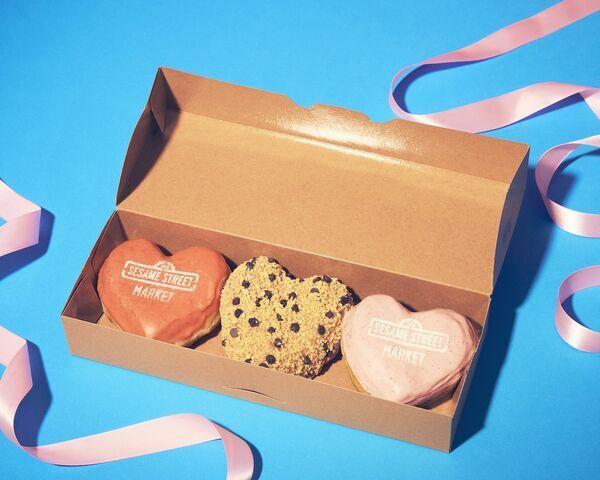 ポップでかわいい世界に心ときめく。【セサミストリートマーケット】バレンタインコレクションを発売