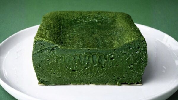 1時間で200個売れた。大人気の「濃厚抹茶テリーヌ」が1年ぶりに再販決定