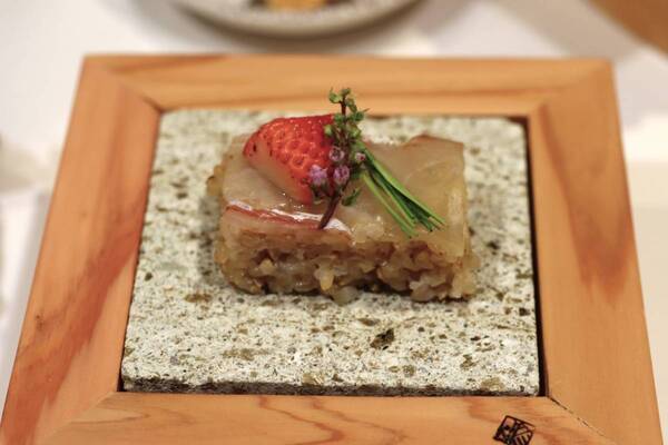 ファンケルショップの最上階に木の和空間!?　心と身体をいたわるアフタヌーンティーをいただいてきた