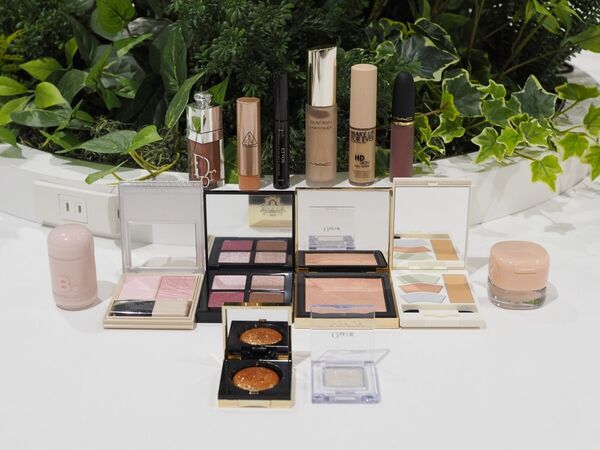 平成っぽキラキラメイク＆チークがアツい！　コスメオタクが2026年に挑戦したいメイク・流行りそうなメイクを発表