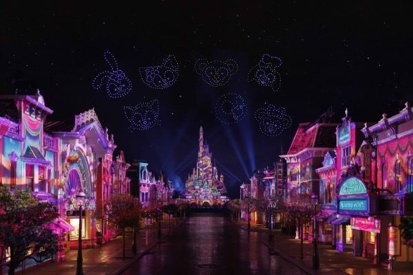 大人気ショー「モーメンタス」にもダッフィー登場！　香港ディズニーランドで「ダッフィー＆フレンズ プレイ・デイズ」開催