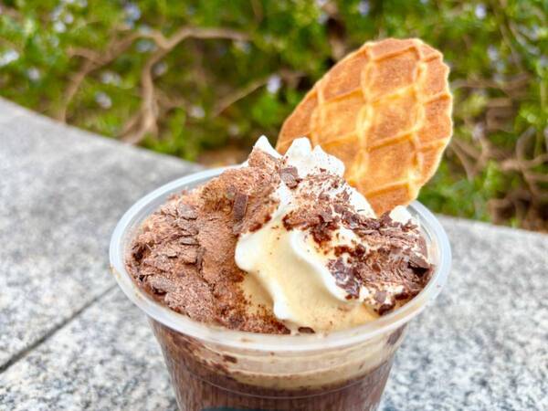 カカオとエスプレッソの絶妙コラボがたまらない。スタバ話題の新作を飲んでみた