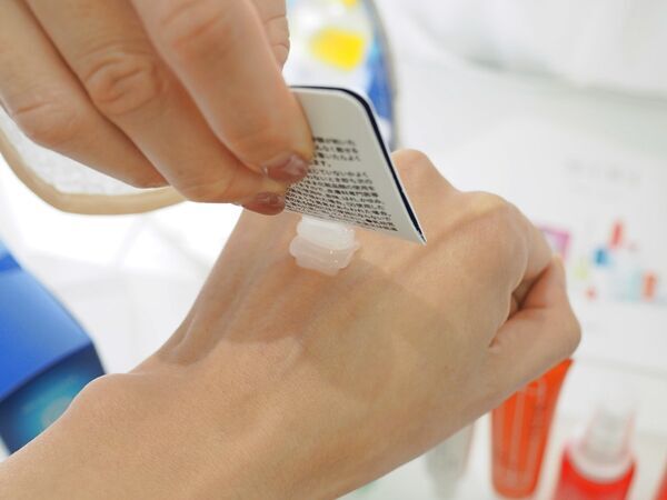 タイパ・透明感・ハリケアを欲張る！　SISI炭酸パック「AWAスパークリングパック」が誕生