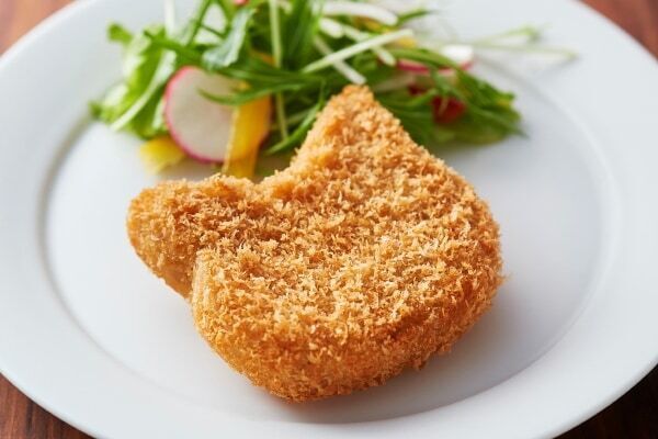 かわいくて食べれないかも。神戸コロッケがねこの形の「にゃんこロッケ」を期間限定で販売