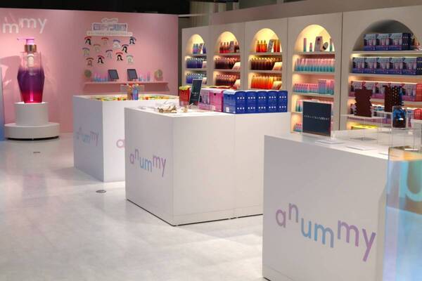 松村北斗がヘアケアブランド「anummy」のアンバサダーに就任！　パーマ髪のケアルーティーンを明かす