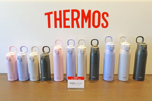 新生活＆暑さ対策におすすめ！　働く女性向け、サーモスの「まるごと保冷するバッグ＆おしゃれカラーボトル」