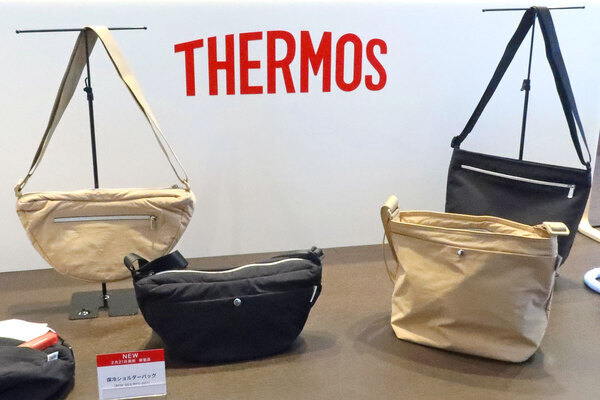 新生活＆暑さ対策におすすめ！　働く女性向け、サーモスの「まるごと保冷するバッグ＆おしゃれカラーボトル」