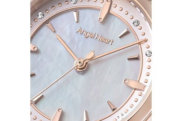 時計のAngel Heartから新モデル「SAKURA TIME」が登場！　ブランドミューズ・橋本環奈の和装新ビジュアルも公開