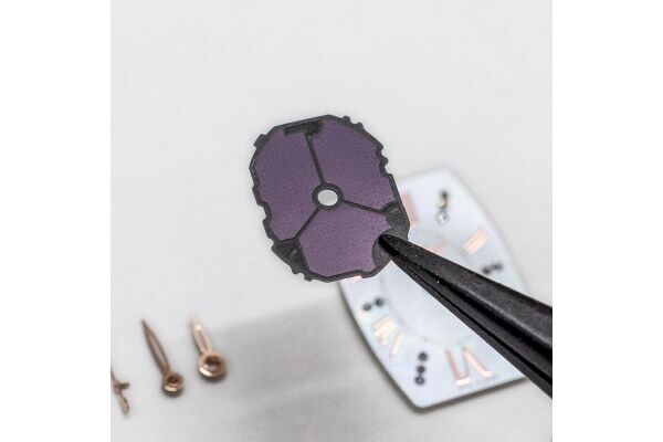 時計のAngel Heartから新モデル「SAKURA TIME」が登場！　ブランドミューズ・橋本環奈の和装新ビジュアルも公開