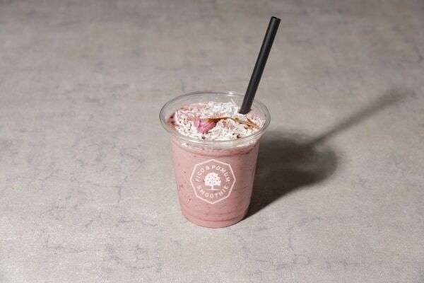 さくらの花と葉が織りなす上品な味わい。青山のスムージー専門店「Ｆ＆Ｐ Smoothie Cafe」、春の期間限定メニュー発売