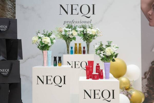 “撥水ツヤ膜”でガラスのようなツヤ髪体験!?　ドイツで話題の新ヘアケアブランド「NEQI」が日本上陸